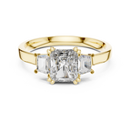 Elegant Gold Emerald Diamond Ring