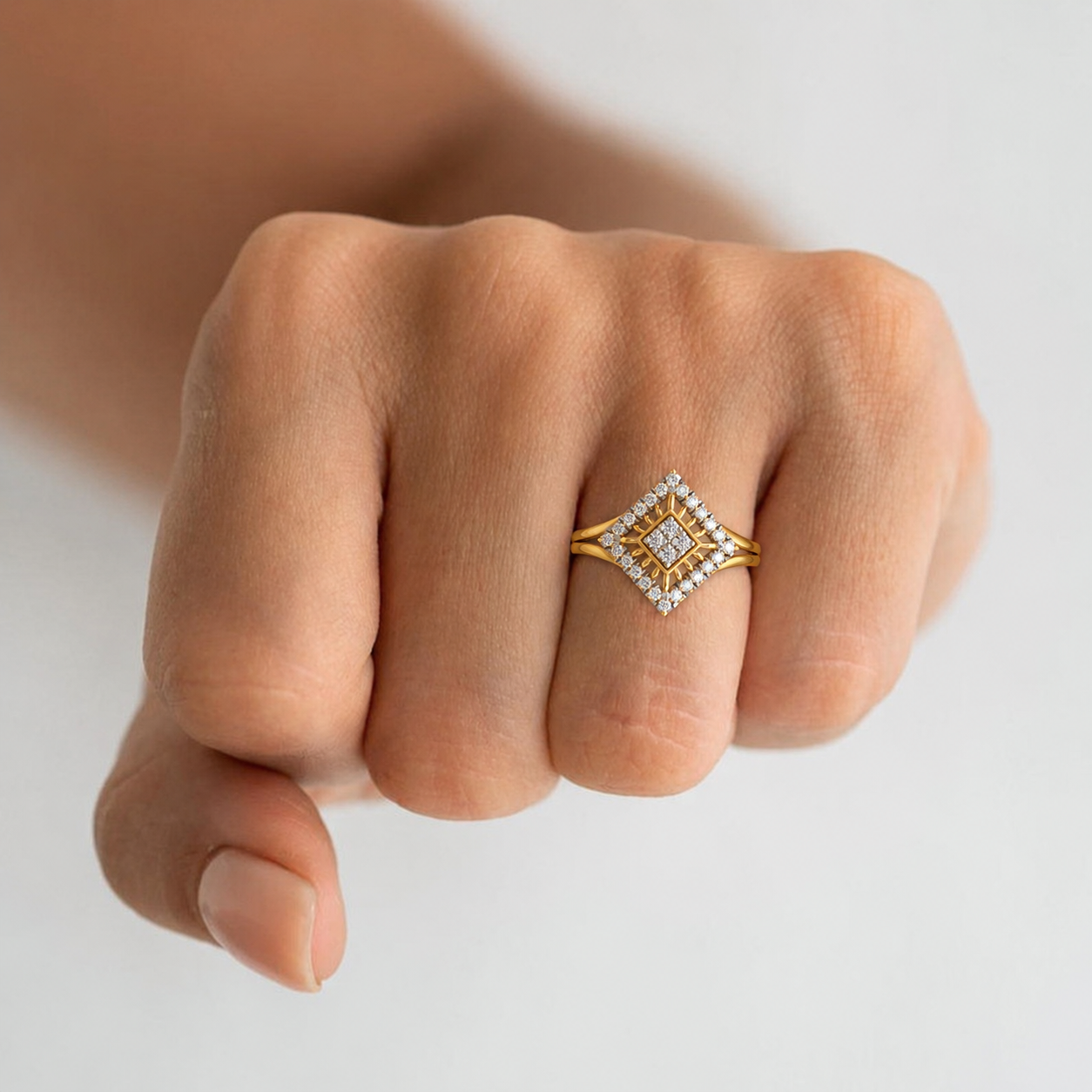 Elegant Square Cluster Diamond Ring