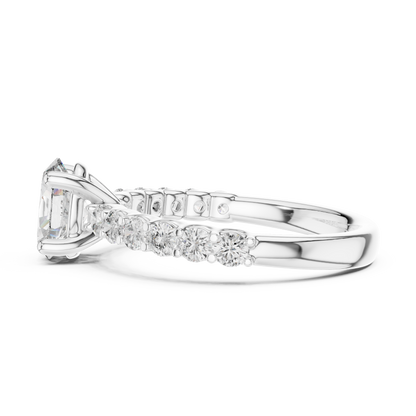 Brilliant Round Diamond on a Scalloped U-Cut Diamond Encrusted Band.