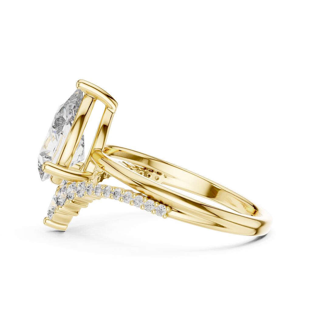 Brilliant Pear Diamond Ring with a Graduated Diamond