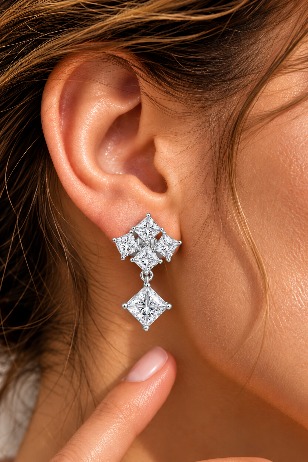 Luxuriöse Diamant-Creolen für Damen