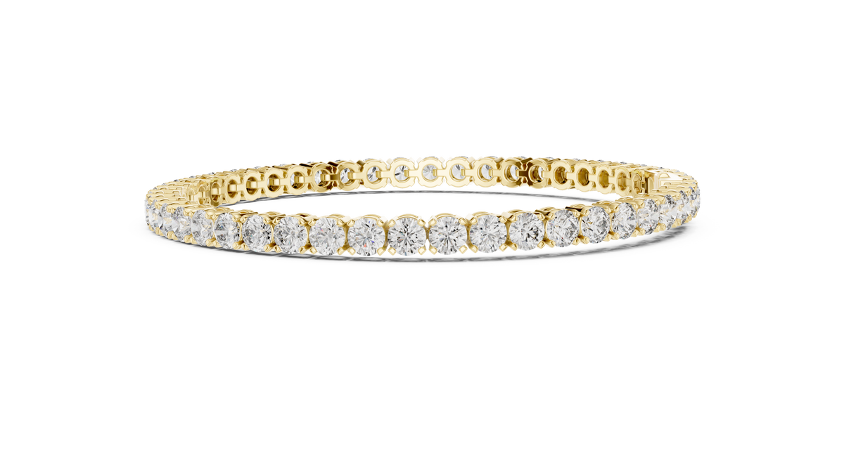 The Ultimate Sparkle: IGI Certified Round-Cut Halo Ring