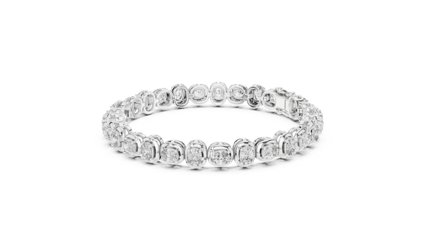 Luxe Cushion-Cut Diamond Tennis Bracelet