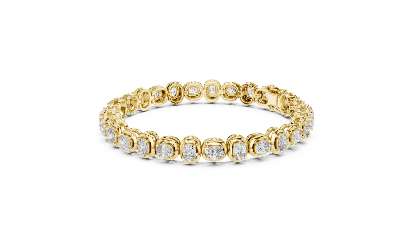Luxe Cushion-Cut Diamond Tennis Bracelet