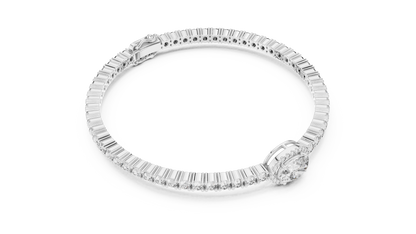 Center Glow Diamond Bracelet – Elegant Halo Style