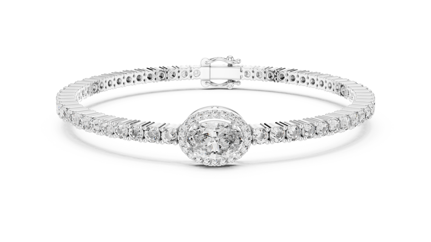 Center Glow Diamond Bracelet – Elegant Halo Style
