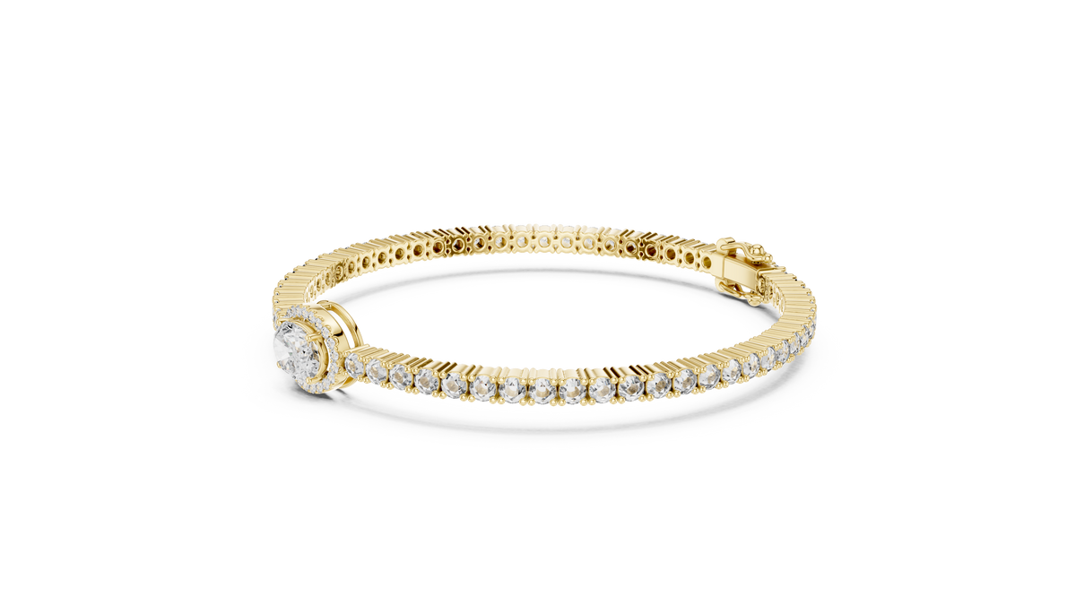 Center Glow Diamond Bracelet – Elegant Halo Style