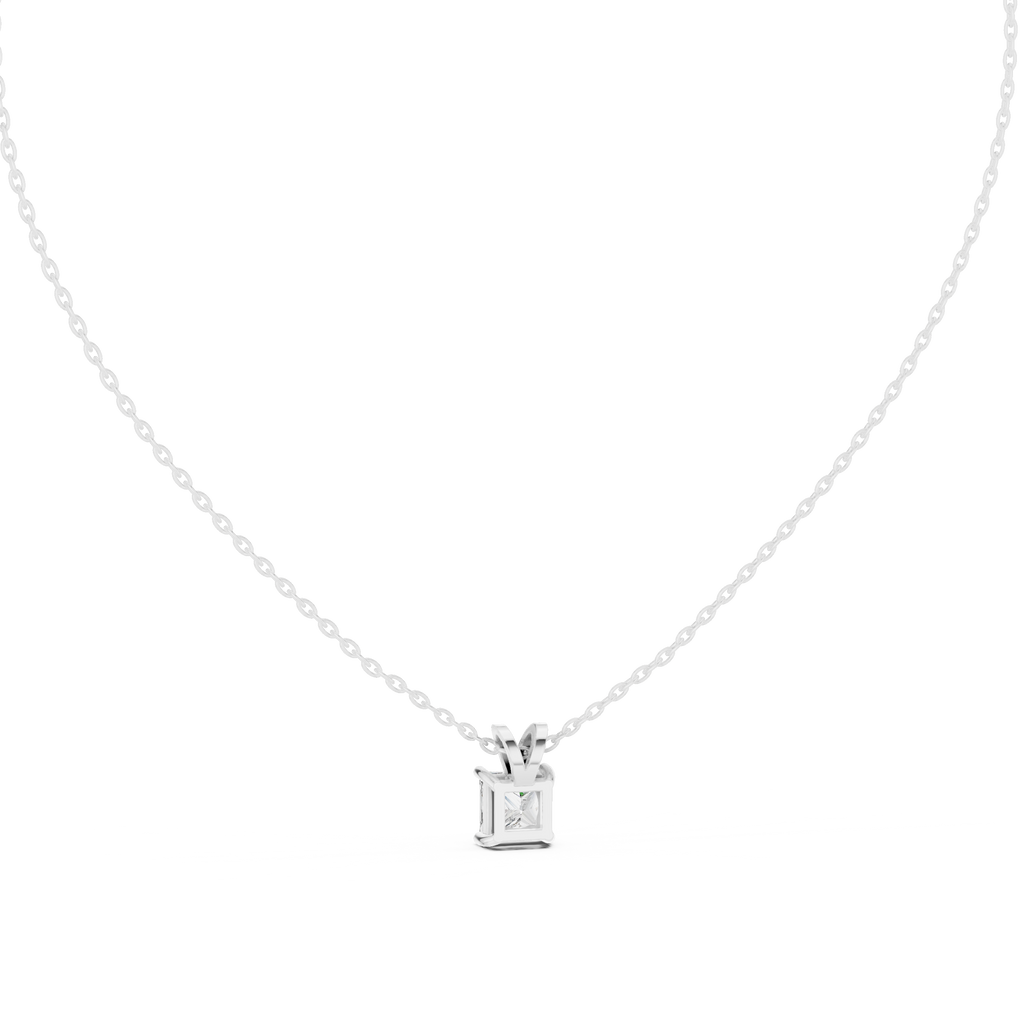 Klassischer quadratischer Diamantanhänger mit minimalistischer Krappenfassung