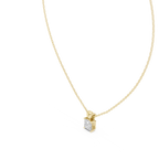Klassischer quadratischer Diamantanhänger mit minimalistischer Krappenfassung