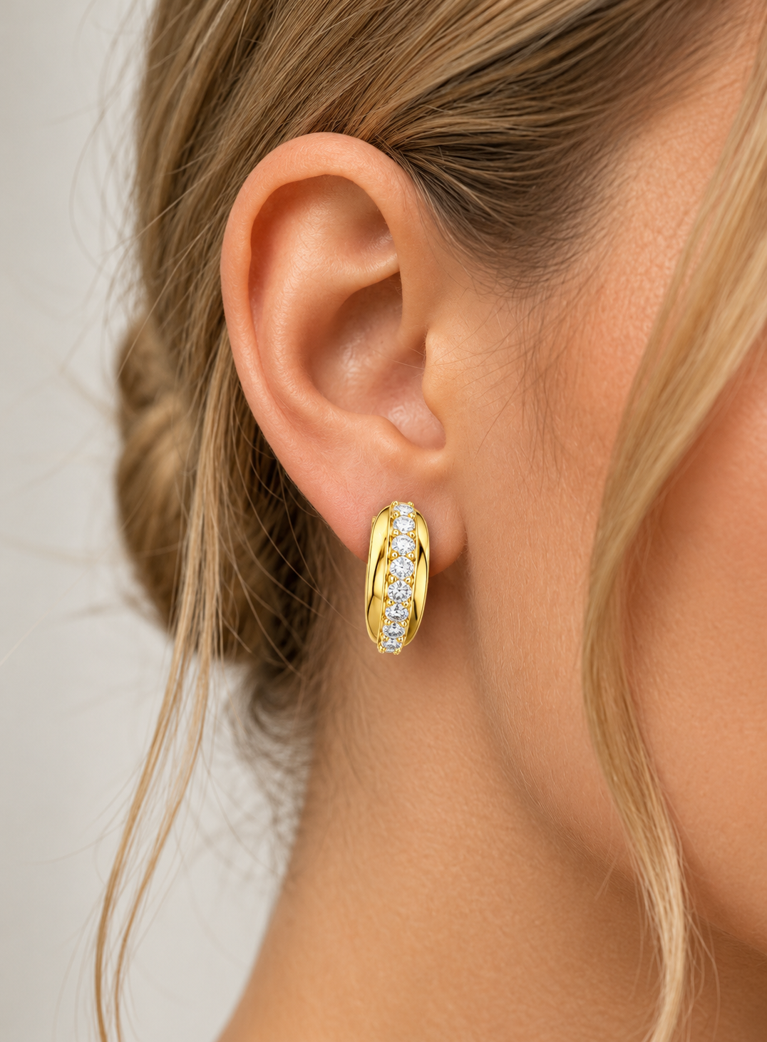 Valerisse Pavé Curve Lab Grown Diamond Hoop Earrings