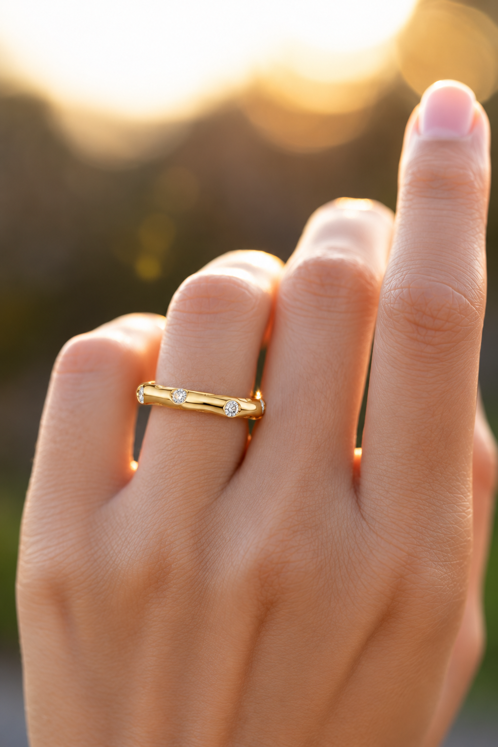 Elarienne Three-Diamond Sculpted Lab Grown Gold Band