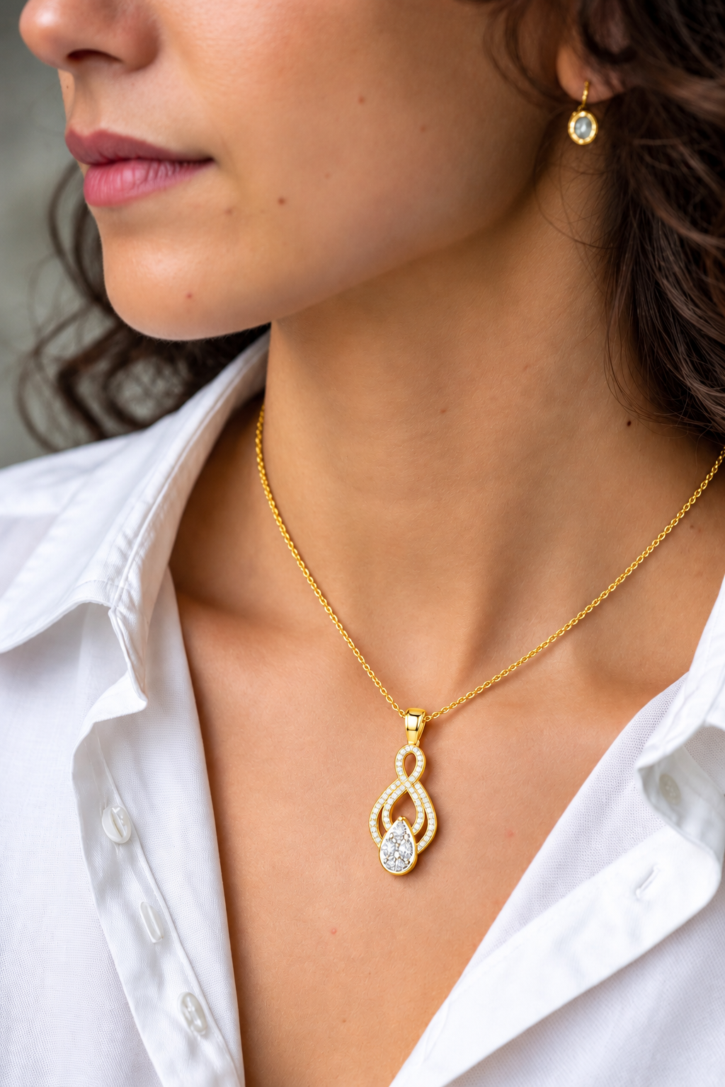 Evanthe Infinity Pavé Pear Cluster Lab Grown Diamond Pendant Necklace