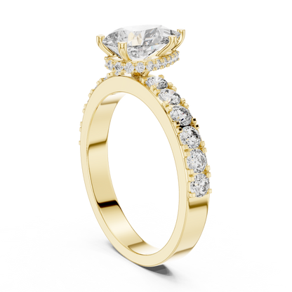 Signature Pear Cut Diamond Ring – Luxury Gold Solitaire.