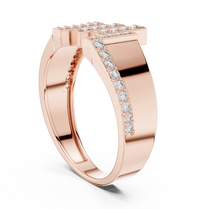 Classic Diamond Gold Ring – Elegant Luxury Band