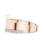 Classic Diamond Gold Ring – Elegant Luxury Band