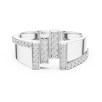 Classic Diamond Gold Ring – Elegant Luxury Band