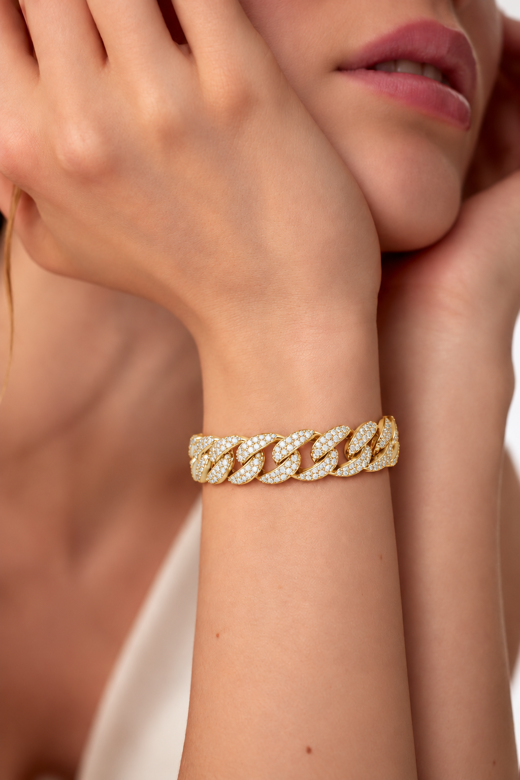 Linkora Cuban Link Pavé Lab Grown Diamond Chain Bracelet