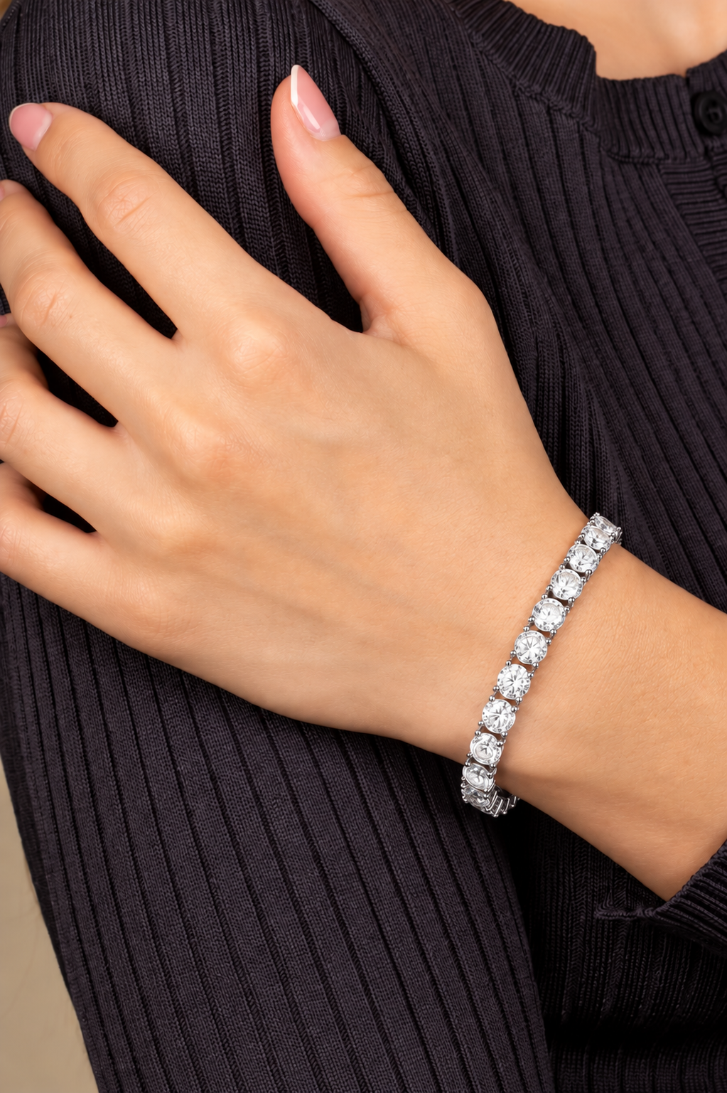 Crescenza Graduated Round Lab Grown Diamond Chain Bracelet