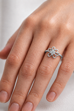 Minimalist Floral Diamond Ring | Openwork Flower Design | Women's Everyday Jewelry
