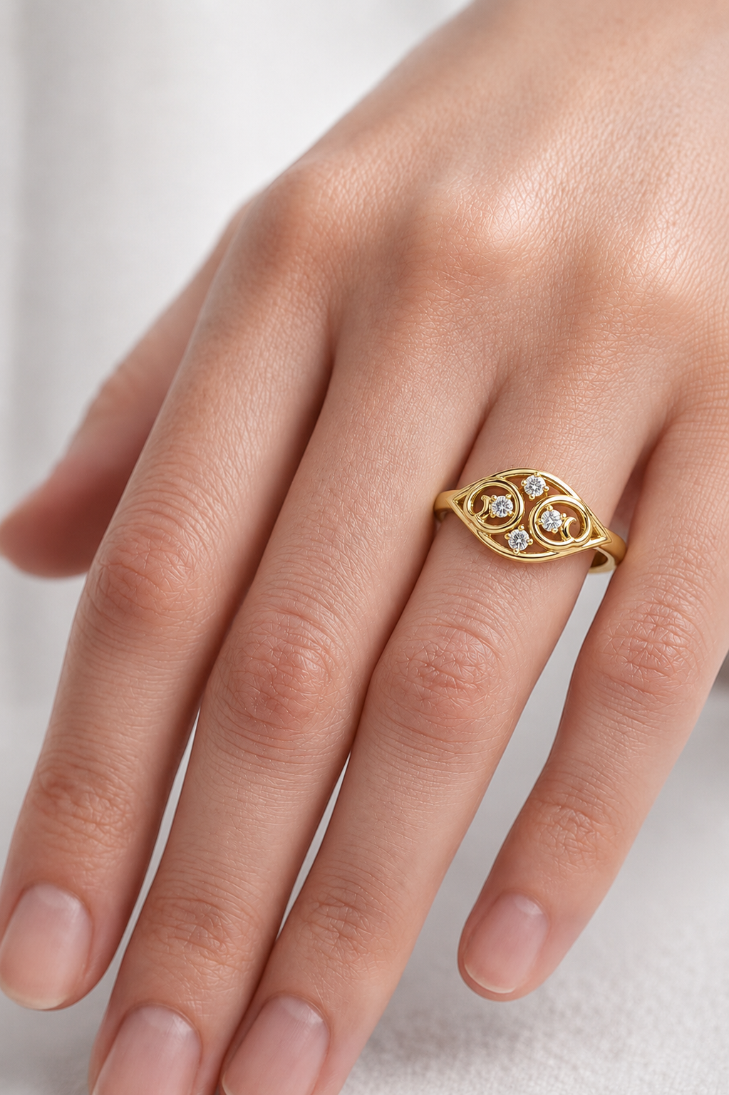 Elegant Diamond Swirl Ring for Women, Vintage Inspired Fashion Jewelry Gift