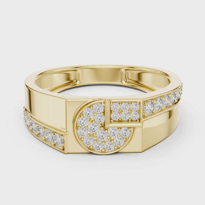 A Bold Statement Ring with Circular Cluster Links