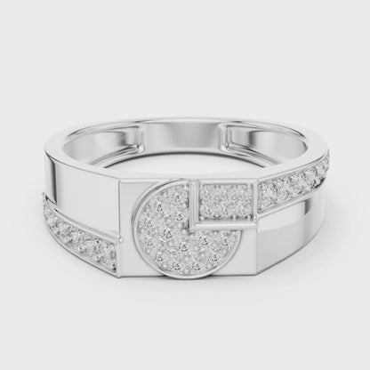 A Bold Statement Ring with Circular Cluster Links